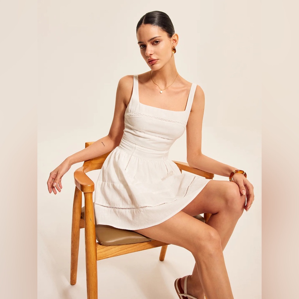Sleeveless White Linen-Blend Sundress with Square Neck